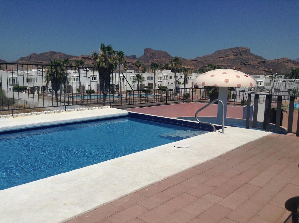 סן קרלוס Los Jitos Hotel & Suites מראה חיצוני תמונה